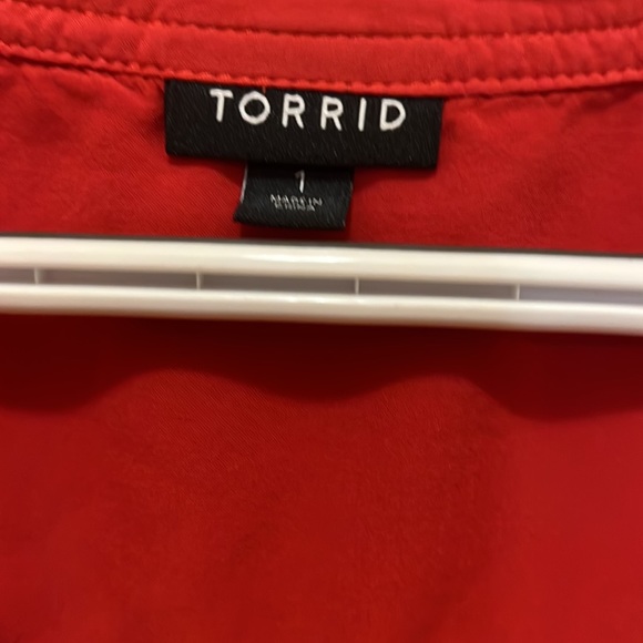 EUC Torrid Blouse - Picture 2 of 3